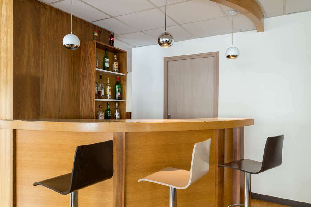 Brit Hotel Confort Le Limouzi Tulle Restaurant foto